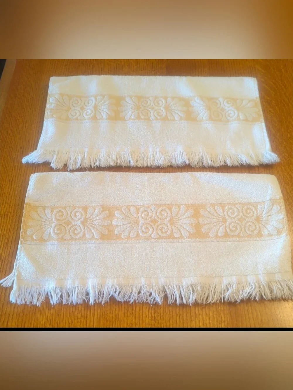 Vintage │ Two Cannon Monticello│ Fringed Sculptured Bath Towel │Beige